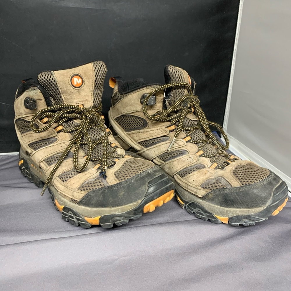 Merrell Men’s Moab 2 Vent Mid Hiking Boots Walnut Brown J06045 Vibram Size 10